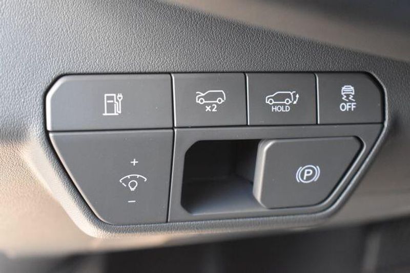 New 2026 Kia EV9 LandImage 27