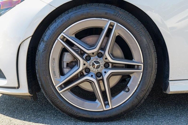 2022 Mercedes Benz CLA 250 photo 14