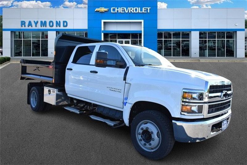 2024 Chevrolet Silverado 4500HD 1LTImage 1