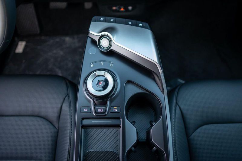 New 2025 Kia EV6 WindImage 17