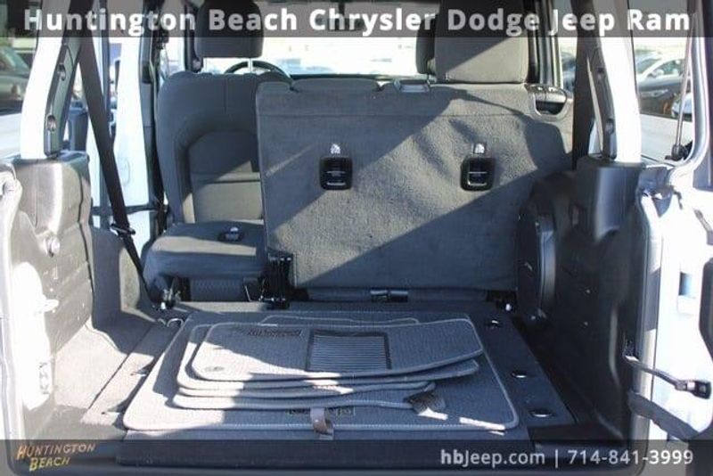 2021 Jeep Wrangler Unlimited Sport SImage 38