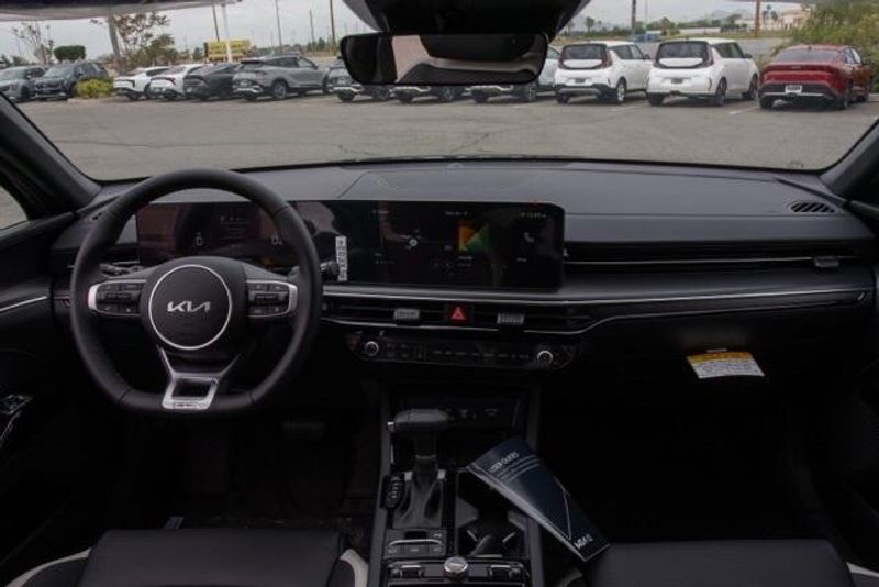 2025 Kia K5 GT-LineImage 12