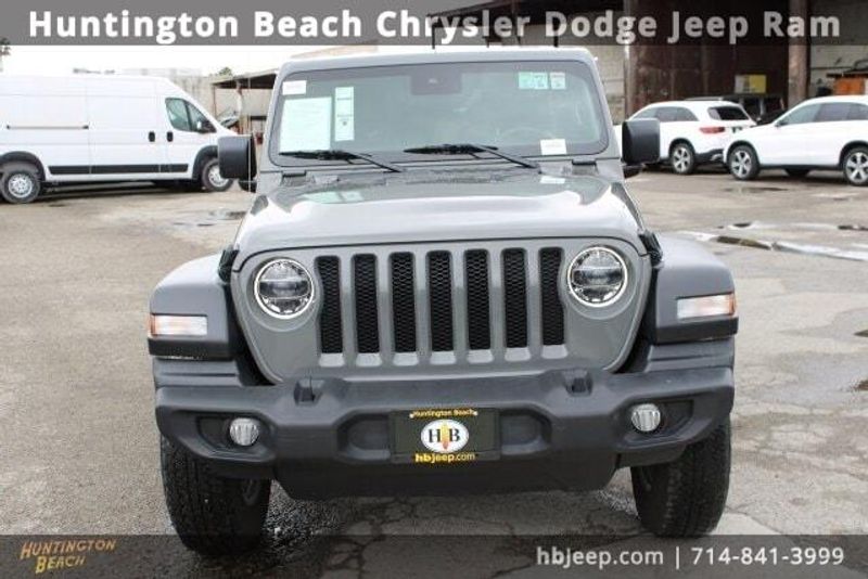 2021 Jeep Wrangler Unlimited IslanderImage 2