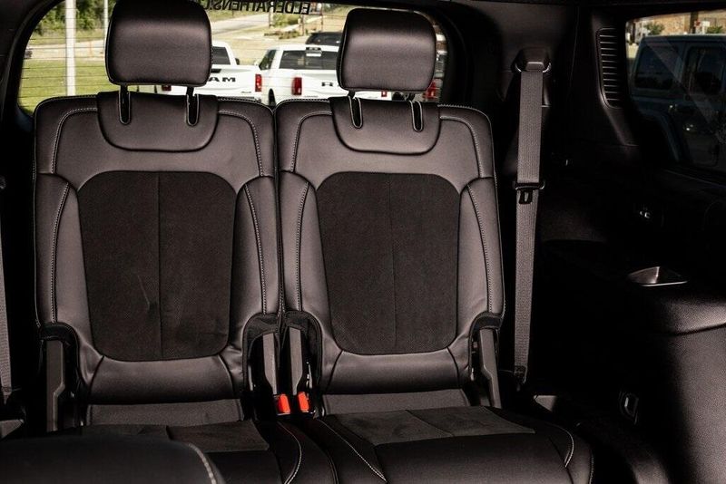 2025 Jeep Grand Cherokee L Altitude XImage 32