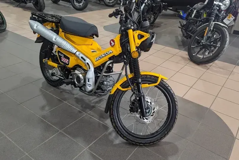 2024 HONDA TRAIL 125 TURMERIC YELLOW 