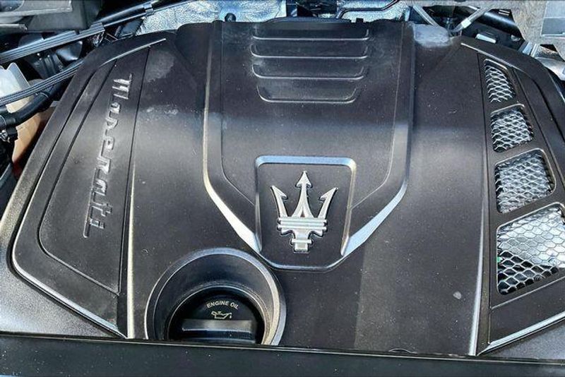 Used 2024 Maserati Grecale GTImage 32