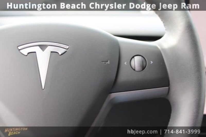 2023 Tesla Model Y Long RangeImage 15