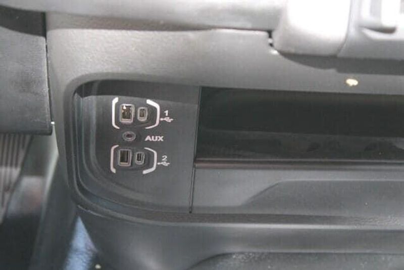 2023 RAM 2500 Tradesman Regular Cab Harbor BodyImage 32