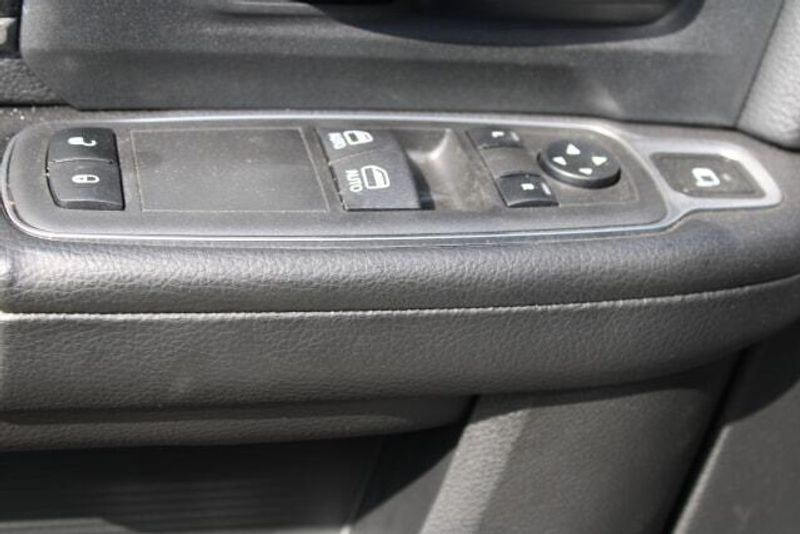 2024 RAM 2500 Tradesman Regular Cab Harbor BodyImage 18