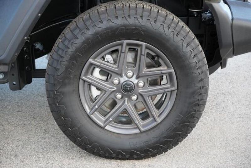 Used 2025 Jeep Wrangler Sport SImage 9