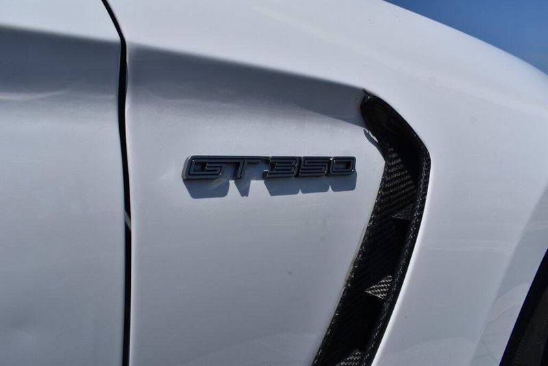 2017 Ford Mustang Shelby GT350Image 5