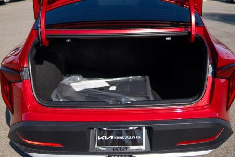 New 2025 Kia K4 EXImage 21