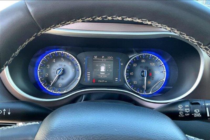 Used 2023 Chrysler Voyager LXImage 20