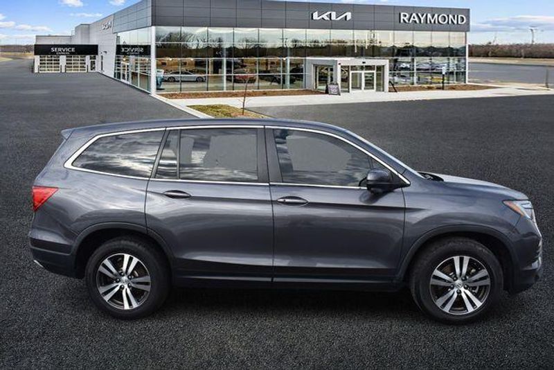 Used 2018 Honda Pilot EX-LImage 2