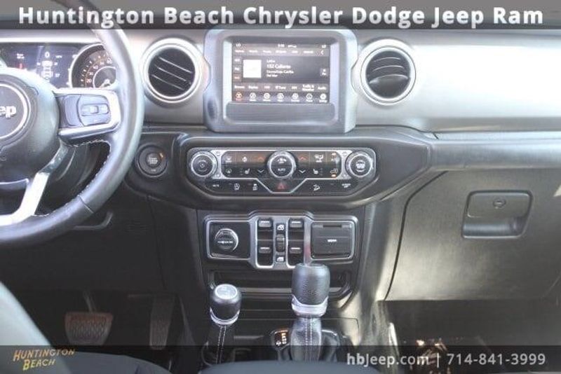 2020 Jeep Wrangler Unlimited SaharaImage 16