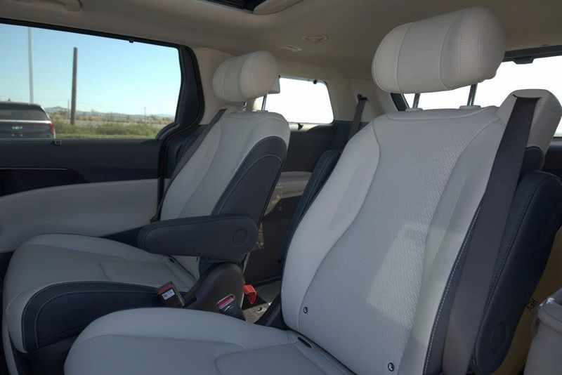 New 2026 Kia Carnival Hybrid SX PrestigeImage 14