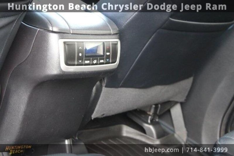 2016 Toyota Highlander LimitedImage 39