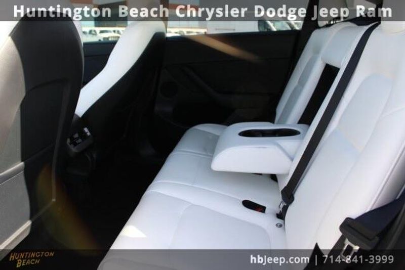 2022 Tesla Model Y PerformanceImage 34