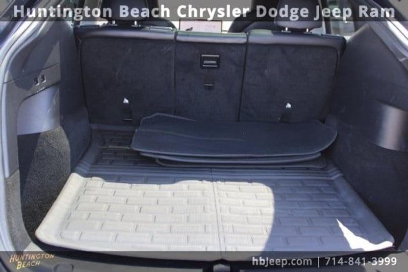 2021 Tesla Model Y Long RangeImage 32
