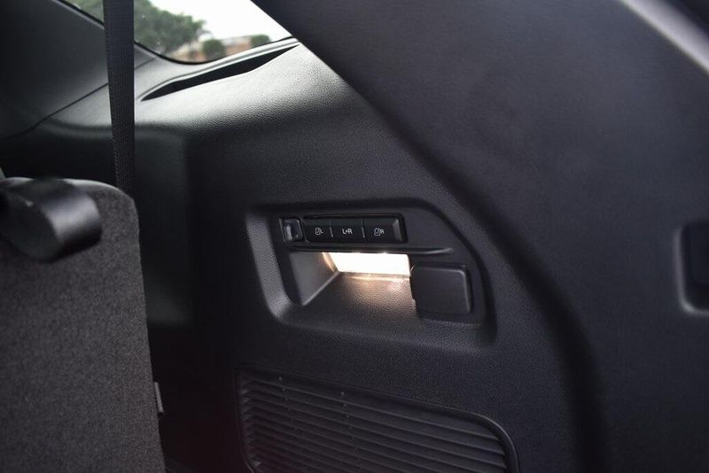 New 2025 Ford Explorer STImage 7
