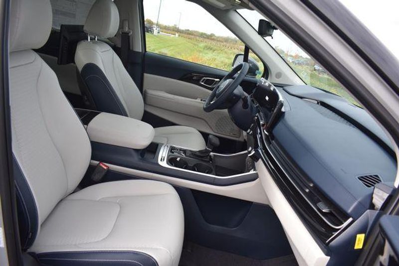 New 2026 Kia Carnival SX PrestigeImage 15