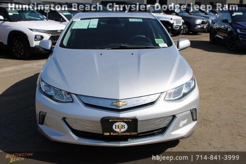 2018 Chevrolet Volt LTImage 2