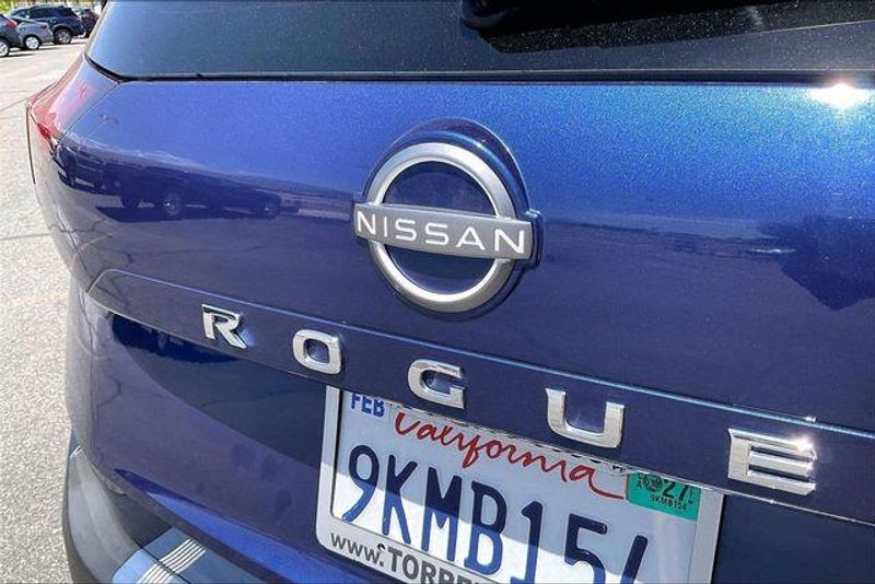 Used 2023 Nissan Rogue SVImage 31