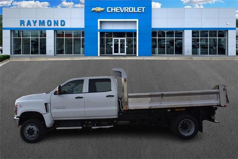 2024 Chevrolet Silverado 4500HD Work TruckImage 6