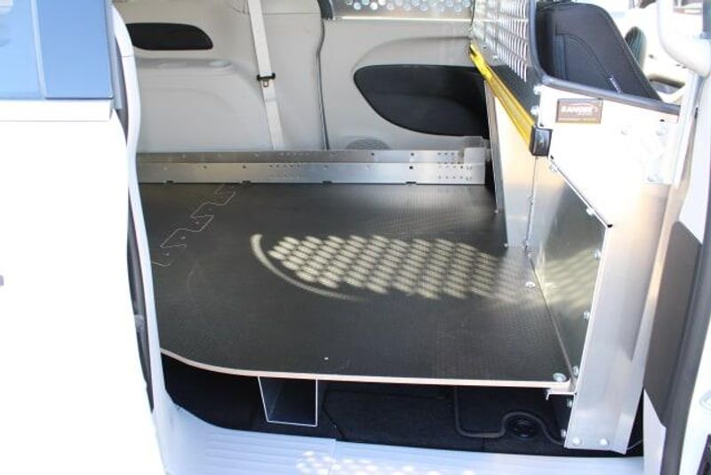 2024 Chrysler Voyager LXImage 28
