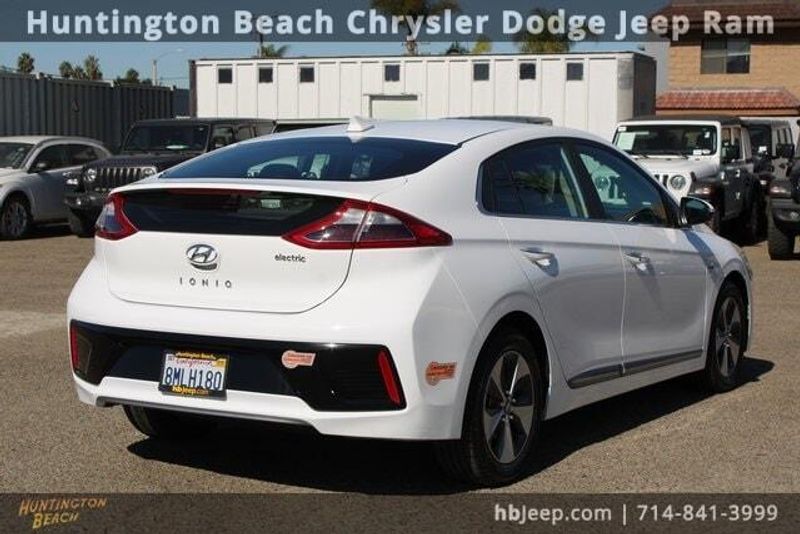 2019 Hyundai IONIQ Electric LimitedImage 5