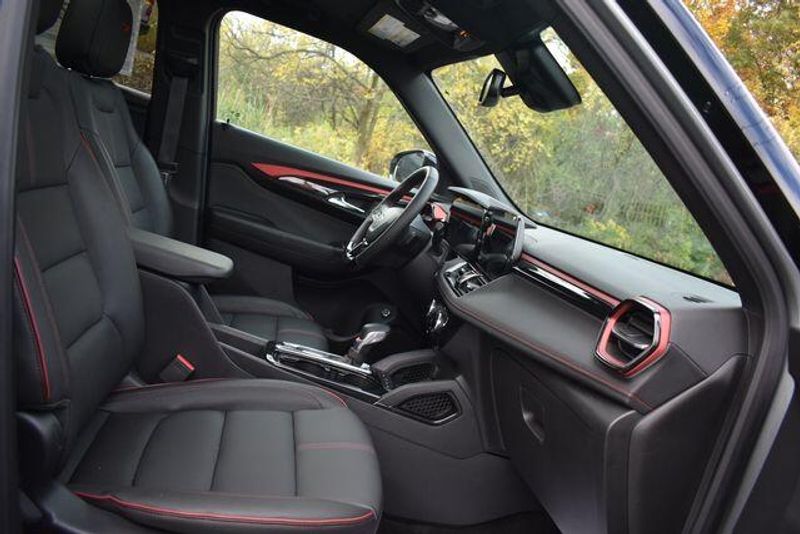 New 2025 Chevrolet TrailBlazer RSImage 13