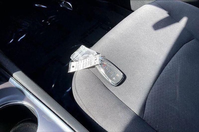 Used 2022 Chevrolet Malibu LTImage 11