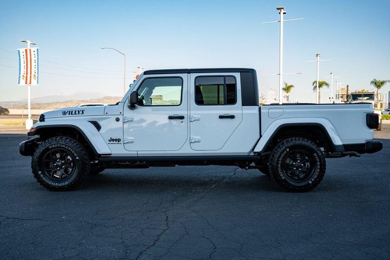 New 2026 Jeep Gladiator WillysImage 4