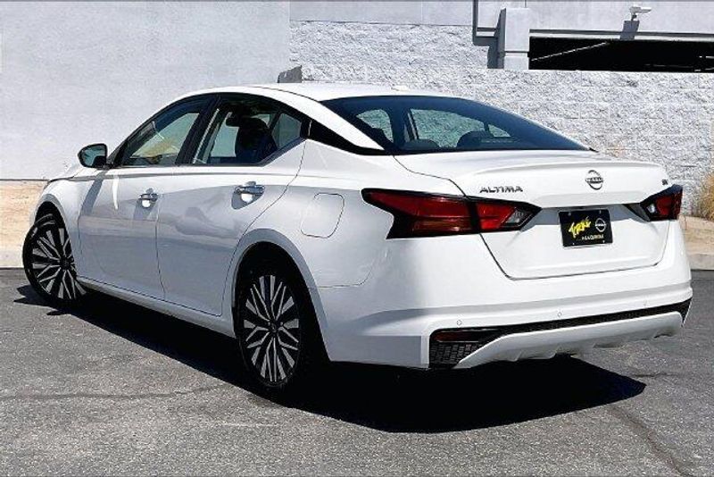 Used 2024 Nissan Altima 2.5 SVImage 10