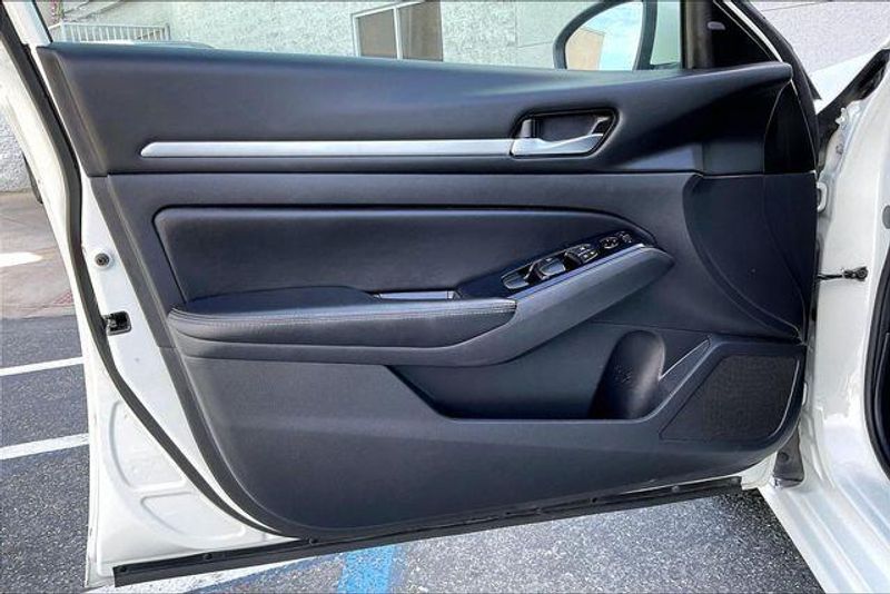 Used 2023 Nissan Altima 2.5 SVImage 22