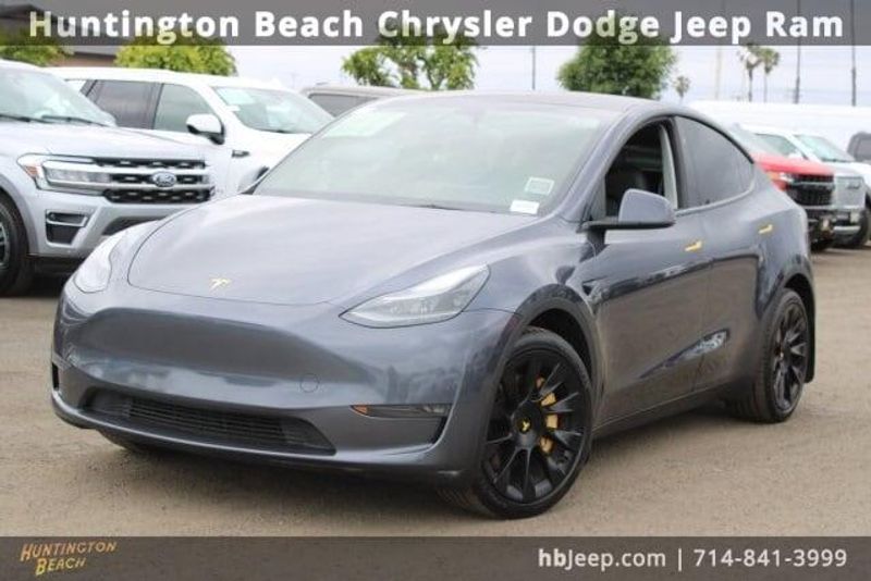 2023 Tesla Model Y Long RangeImage 11