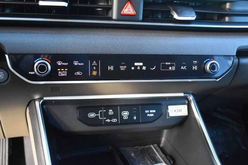 New 2026 Kia Carnival Hybrid EXImage 34