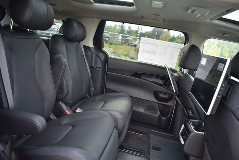 New 2026 Kia Carnival SX PrestigeImage 18