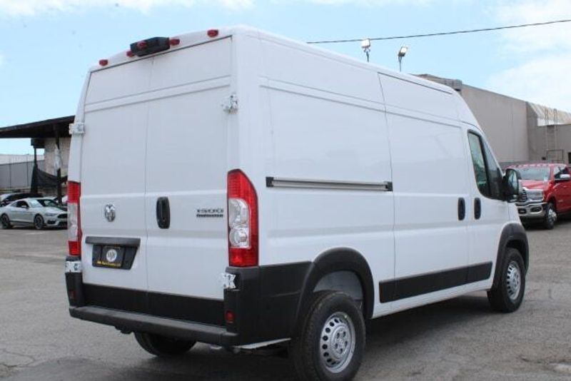 2025 RAM ProMaster 1500 High Roof 136 WBImage 6