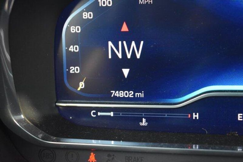 Used 2022 Chevrolet Suburban Z71Image 17