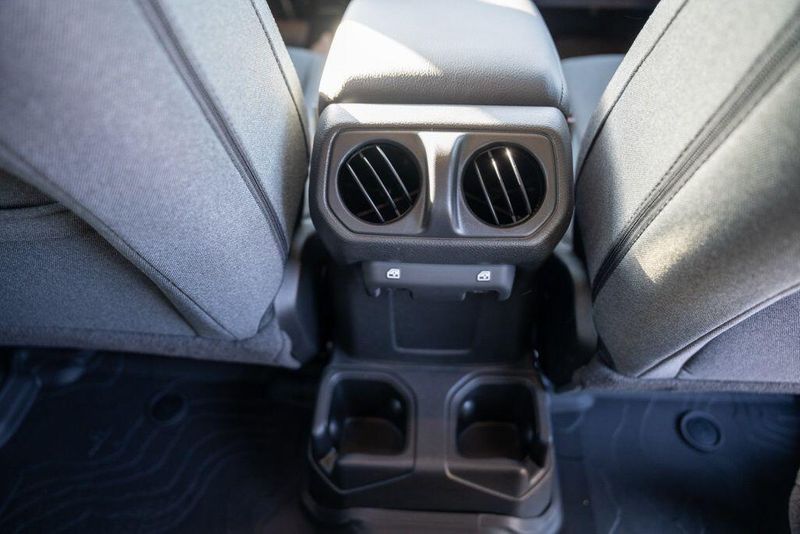 Used 2025 Jeep Wrangler Sport SImage 25