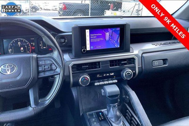 Used 2025 Toyota Tacoma SR5Image 5