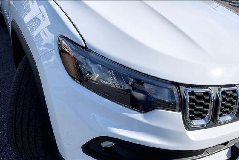 New 2026 Jeep Compass Latitude 4x4Image 11
