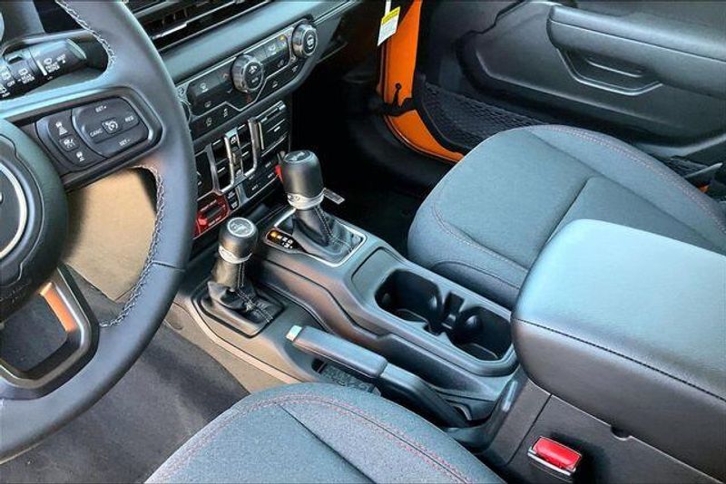 New 2026 Jeep Wrangler 4-door RubiconImage 7