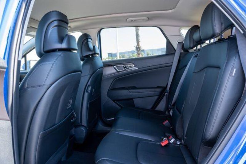 New 2026 Kia Sportage EXImage 13