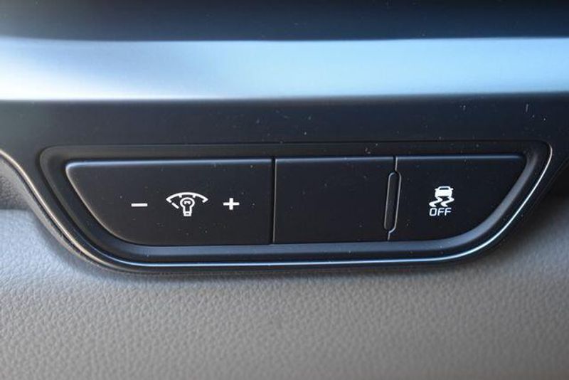 New 2026 Kia Carnival LXSImage 22