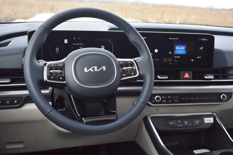 New 2026 Kia Carnival Hybrid SXImage 22