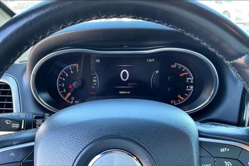 Used 2021 Jeep Grand Cherokee Laredo XImage 20