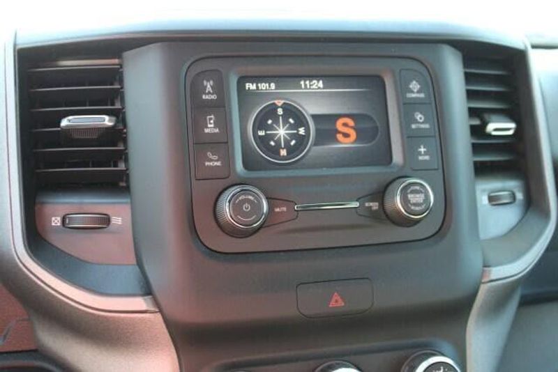 2023 RAM 2500 Tradesman Regular Cab Harbor BodyImage 27