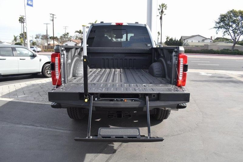 New 2024 Ford F-250SD LariatImage 11